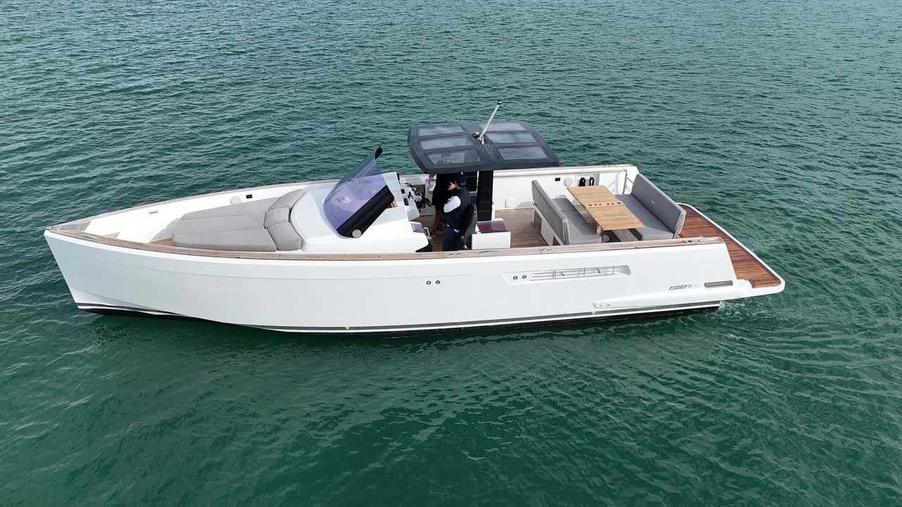 The Fjord 40 Open underway on Biscayne Bay